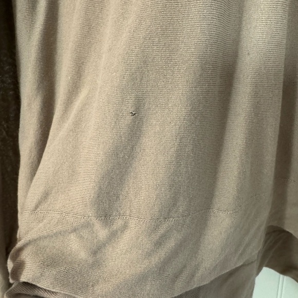 LES COPAINS BVM SPA 100% Cotton Gauze Flowy Taupe Short Sleeve V Neck Size M - Picture 3 of 7